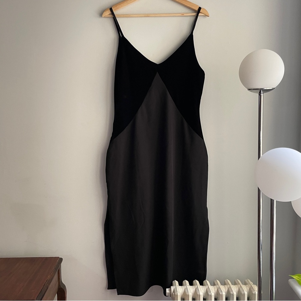 Hutch Design Black Strappy Mini Dress V Back Velvet L